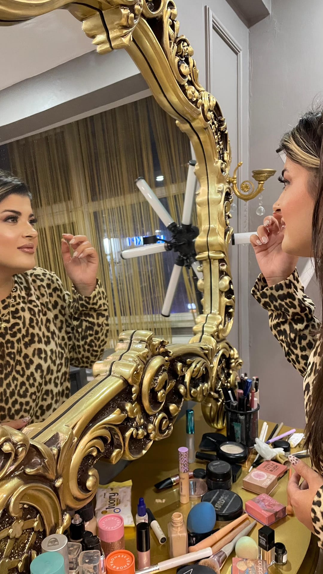 Ece Özenç Hair & Makeup Studio