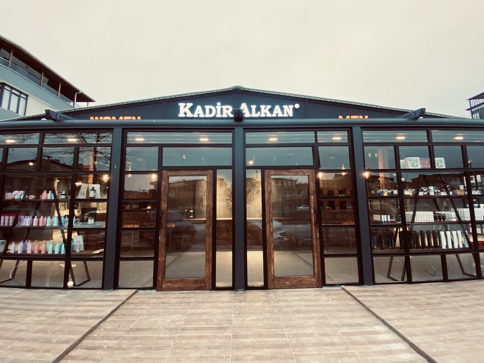 Kadir Alkan Hair Artist Bay Bayan Kuaför Yahya kaptan İzmit Kocaeli