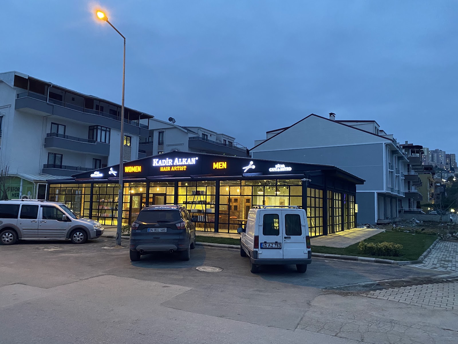 Kadir Alkan Hair Artist Bay Bayan Kuaför Yahya kaptan İzmit Kocaeli
